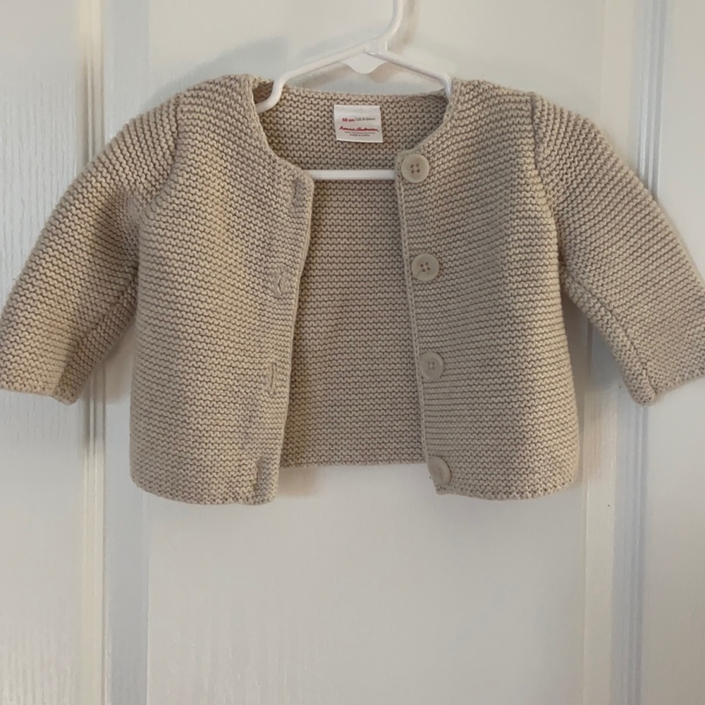 Hana Andersson beige sweater